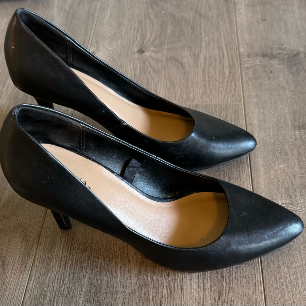 Classic black heels